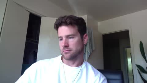 Snapshot of tantrichealing chatting on September 2025 06:02:01 PM Dr. Love online show from September 2025 06:02:01 PM