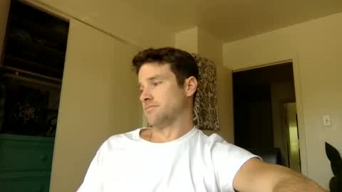 Snapshot of tantrichealing chatting on October 2025 06:52:01 PM Dr. Love online show from October 2025 06:52:01 PM