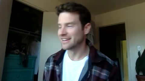 Dr. Love online show from November 2025 02:17:01 PM