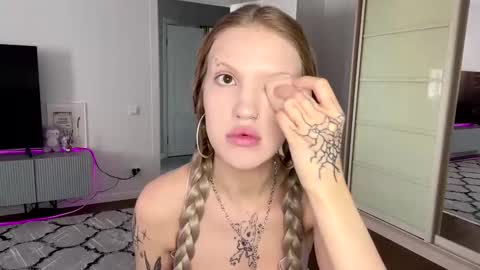 Snapshot of tanyaquartaro chatting on February 2026 11:05:02 AM Alisa online show from February 2026 11:05:02 AM