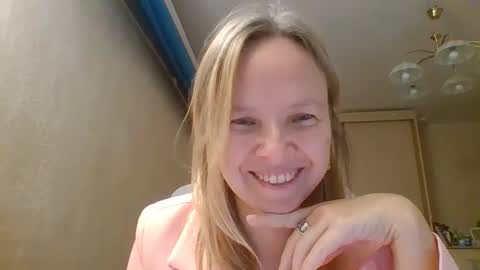 tanystar online show from November 2025 02:04:02 AM