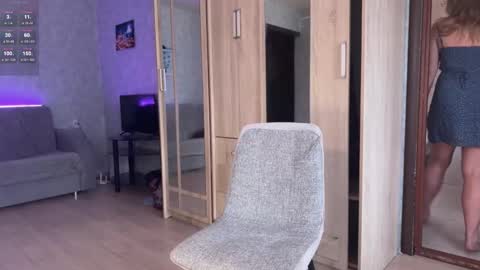 Snapshot of tara_bruno chatting on October 2025 10:16:02 AM Tara online show from October 2025 10:16:02 AM