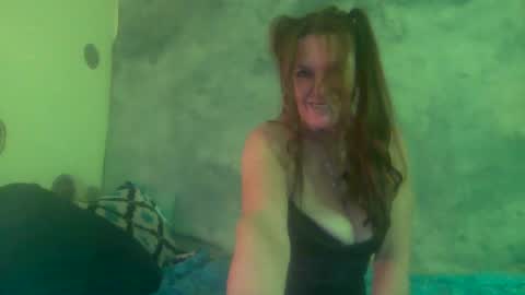 tara lynn online show from January 2025 05:34:01 AM