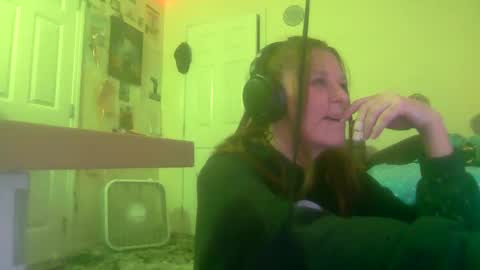 tara lynn online show from January 2025 11:00:02 AM