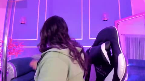 Tara online show from November 2025 02:22:01 AM