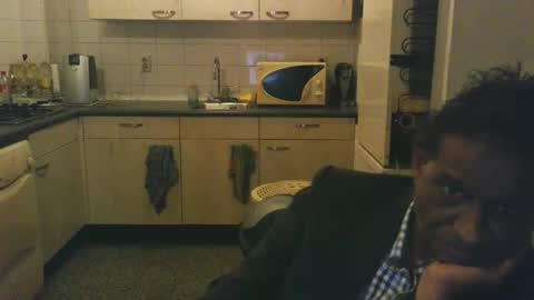 Genaro Thode online show from October 2025 11:28:02 PM