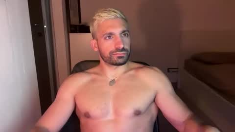 tarquit8 online show from September 2025 09:04:02 PM