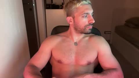 tarquit8 online show from September 2025 08:45:01 PM