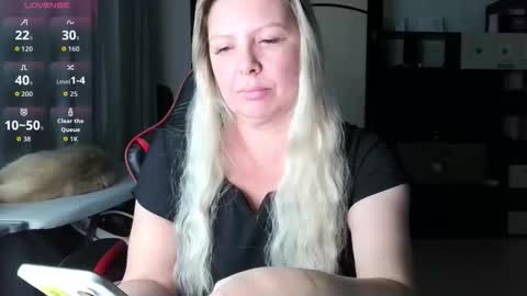 Snapshot of tasha__moon chatting on October 2025 04:09:01 PM Tasha  Moon online show from October 2025 04:09:01 PM