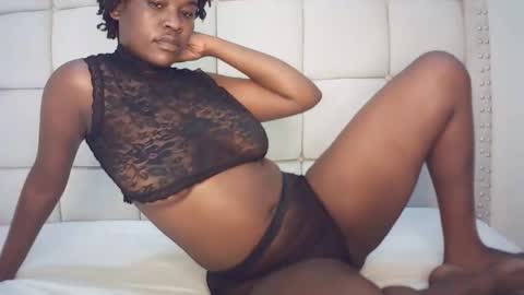 tashababy1 online show from October 2025 12:04:02 PM