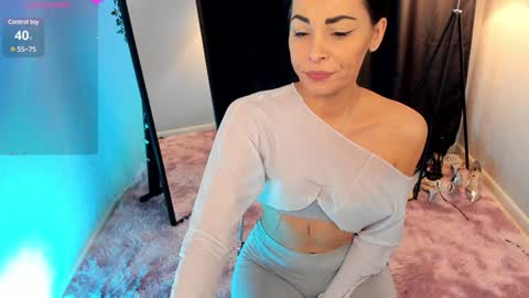Snapshot of tashahoney chatting on December 2024 09:31:02 PM Tasha online show from December 2024 09:31:02 PM