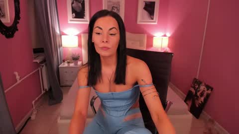 Snapshot of tashahoney chatting on March 2025 09:37:02 PM Tasha online show from March 2025 09:37:02 PM