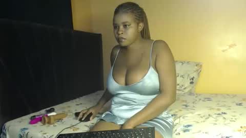 Snapshot of tashaivy chatting on April 2026 05:32:02 PM tasha online show from April 2026 05:32:02 PM