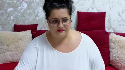 Clau online show from September 2025 04:26:01 AM