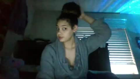 tastylolaa online show from February 2025 12:58:02 AM