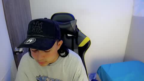 T A T A N online show from November 2025 08:57:01 PM