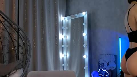 Tate online show from December 2025 12:05:01 AM