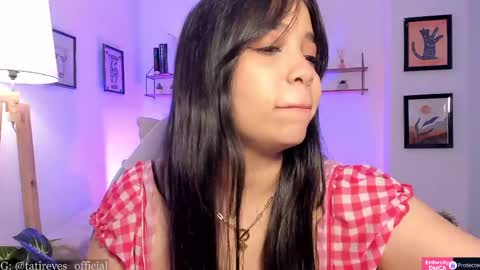 Snapshot of tati_reyes chatting on May 2026 12:33:01 PM Tatiana --- Schedule Monday to Sundays 800 to 200 UTC-5 online show from May 2026 12:33:01 PM