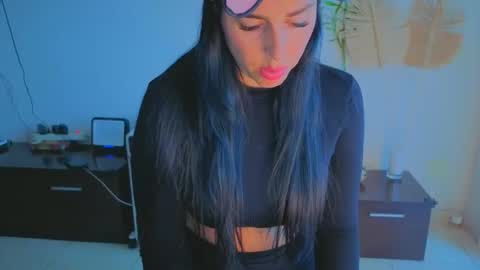 tatiana2224 online show from November 2025 05:57:01 PM