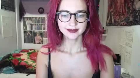 Snapshot of tatianaromanova chatting on December 2025 06:47:02 PM Tatiana online show from December 2025 06:47:02 PM