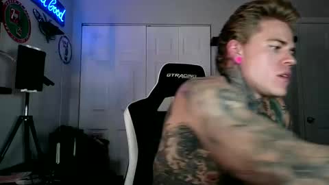 D-Man online show from October 2025 01:01:02 AM