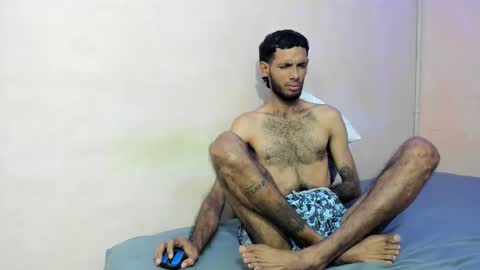 Snapshot of tatto_destroyer chatting on March 2026 03:01:02 AM Fernando online show from March 2026 03:01:02 AM