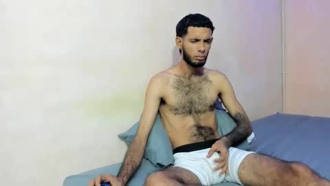 Snapshot of tatto_destroyer chatting on April 2026 04:44:02 AM Fernando online show from April 2026 04:44:02 AM