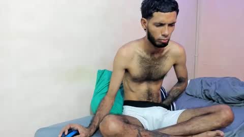 Snapshot of tatto_destroyer chatting on April 2026 05:32:02 PM Fernando online show from April 2026 05:32:02 PM