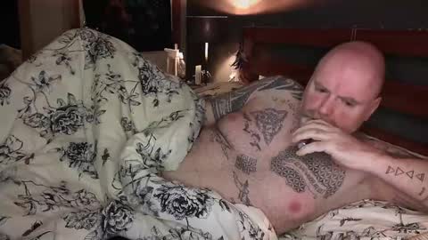 Snapshot of tattooeddilf01 chatting on December 2024 01:32:01 AM Tattooeddilf 01 online show from December 2024 01:32:01 AM