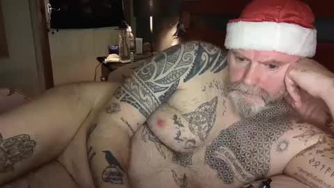 Snapshot of tattooeddilf01 chatting on December 2024 11:52:02 PM Tattooeddilf 01 online show from December 2024 11:52:02 PM