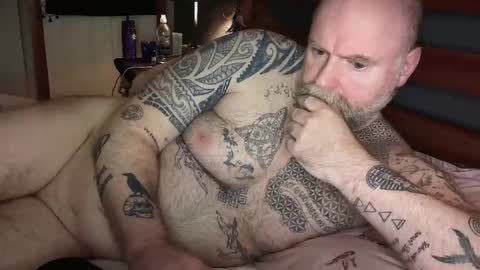 Snapshot of tattooeddilf01 chatting on December 2024 04:16:02 AM Tattooeddilf 01 online show from December 2024 04:16:02 AM