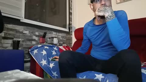 Snapshot of tatuadorhotxxx chatting on February 2026 06:21:02 AM Tatuado20cm online show from February 2026 06:21:02 AM