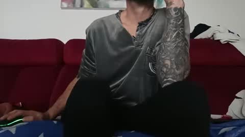 Snapshot of tatuadorhotxxx chatting on February 2026 01:36:02 AM Tatuado20cm online show from February 2026 01:36:02 AM