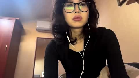 Snapshot of tatumblankenbeckle chatting on November 2025 06:57:02 AM Jenny online show from November 2025 06:57:02 AM