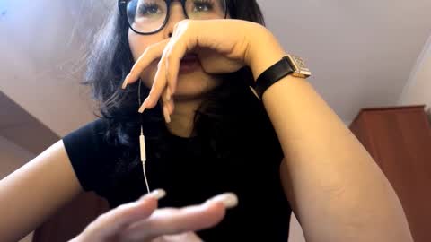 Snapshot of tatumblankenbeckle chatting on December 2025 06:41:01 AM Jenny online show from December 2025 06:41:01 AM