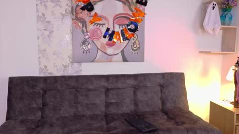 Taty Miller online show from October 2025 02:12:01 PM