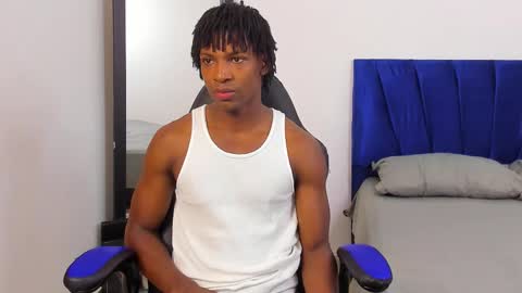 Snapshot of tau_montes chatting on September 2025 12:28:02 PM tau_montes online show from September 2025 12:28:02 PM