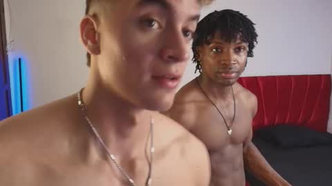 Snapshot of tau_montes chatting on November 2025 04:09:02 PM tau_montes online show from November 2025 04:09:02 PM