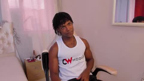 Snapshot of tau_montes chatting on December 2025 04:34:02 PM tau_montes online show from December 2025 04:34:02 PM