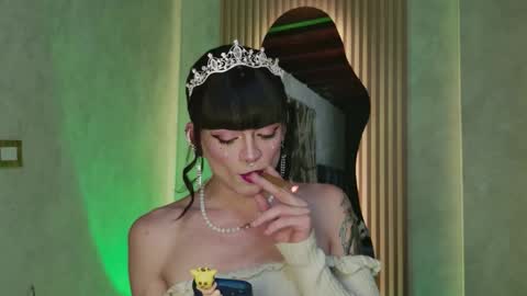 taurito___ online show from December 2025 01:44:01 AM