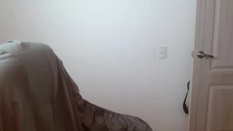 taurus4k online show from March 2025 07:06:02 PM