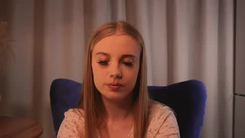 Snapshot of tayelin chatting on April 2026 04:11:02 PM Taya online show from April 2026 04:11:02 PM