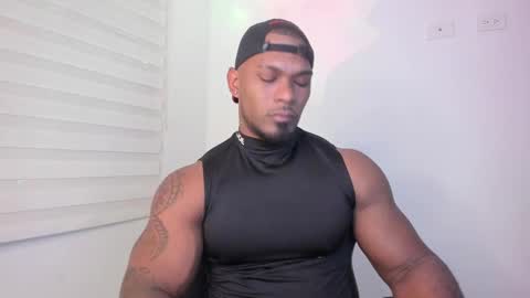 Snapshot of tayler_waka chatting on December 2024 12:56:01 AM Tyler online show from December 2024 12:56:01 AM