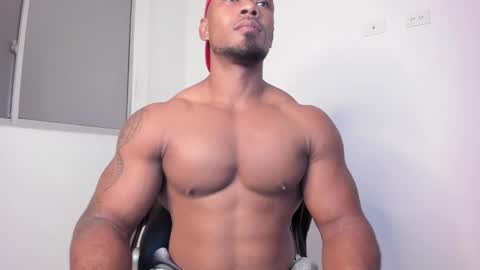 Snapshot of tayler_waka chatting on December 2024 11:35:02 PM Tyler online show from December 2024 11:35:02 PM