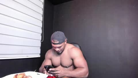 Snapshot of tayler_waka chatting on January 2025 01:51:02 AM Tyler online show from January 2025 01:51:02 AM