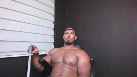 Snapshot of tayler_waka chatting on January 2025 03:54:02 AM Tyler online show from January 2025 03:54:02 AM