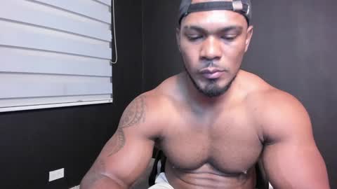 Snapshot of tayler_waka chatting on January 2025 01:21:01 AM Tyler online show from January 2025 01:21:01 AM