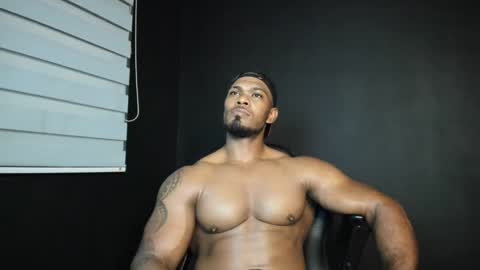Snapshot of tayler_waka chatting on February 2025 05:53:01 AM Tyler online show from February 2025 05:53:01 AM