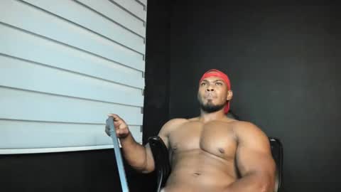 Snapshot of tayler_waka chatting on February 2025 06:33:01 AM Tyler online show from February 2025 06:33:01 AM