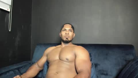 Snapshot of tayler_waka chatting on February 2025 03:28:01 AM Tyler online show from February 2025 03:28:01 AM